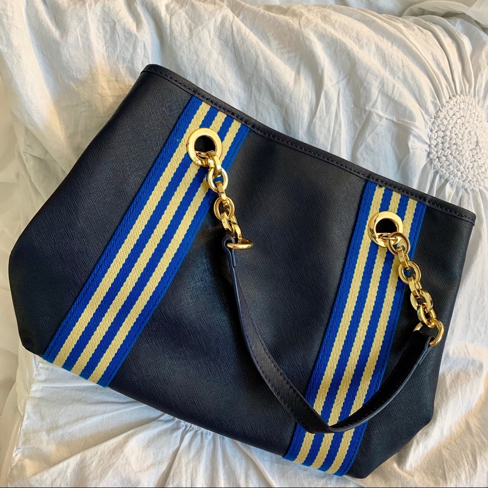 Tommy Hilfiger Purse - Picture 4 of 5